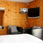 Hotel Popcorn!