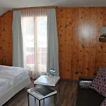 Hotel Popcorn!
