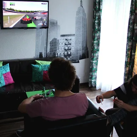 Popcorn! Отель Зас-Фе